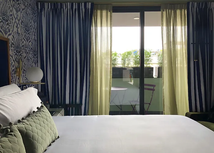 Hotel Pug Seal Polanco Anatole France Mexico City