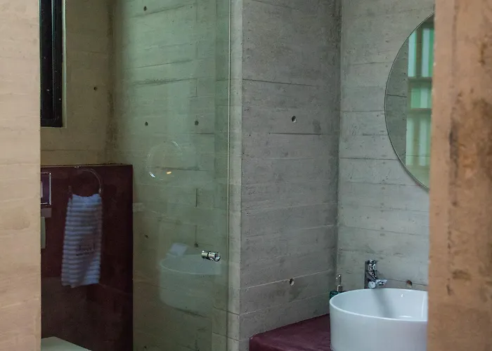 Pug Seal Polanco Anatole France Hotel 5*