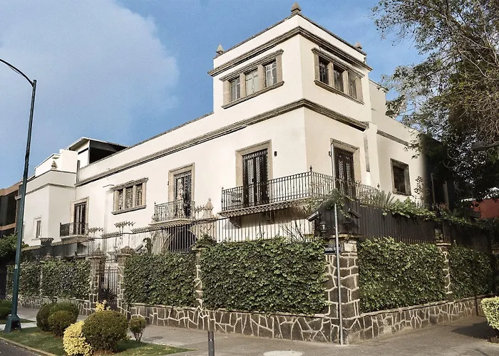 Pug Seal Polanco Anatole France 5*